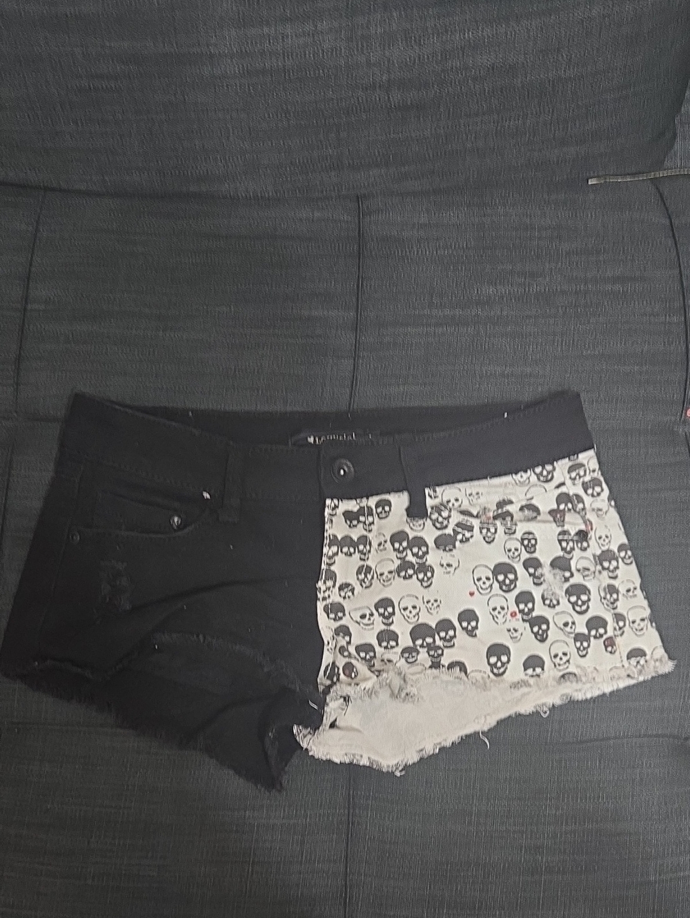 LOVESICK Women’s Two-Tone Skull Print Denim Shorts - Black & White 4 Pockets